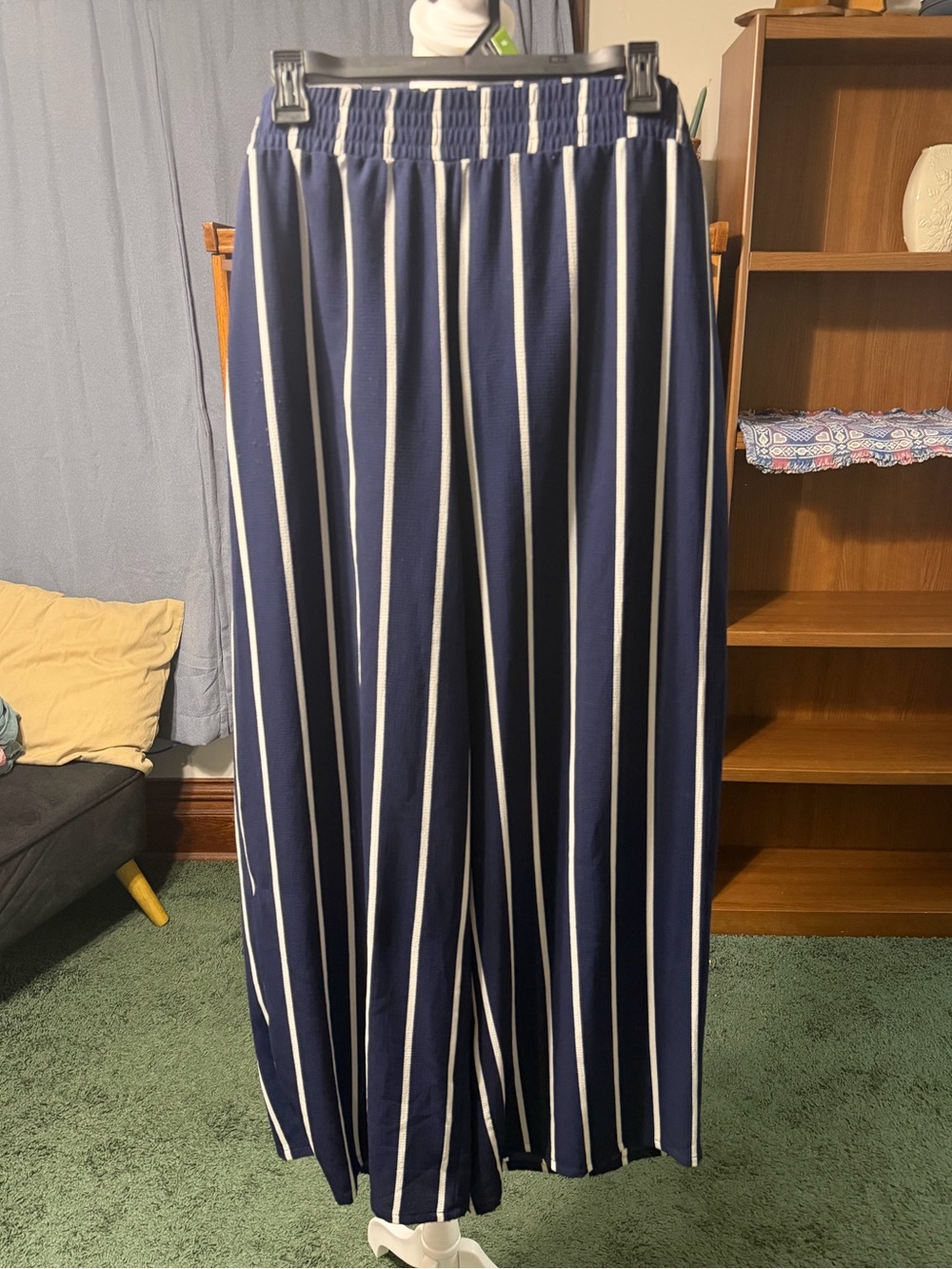 Apt. 9 Navy Wide-Leg Pants with White Vertical Stripes